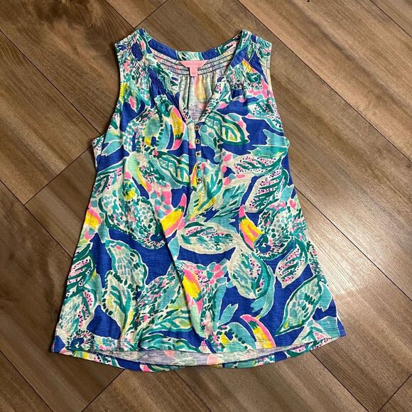 Lilly Pulitzer Tops - Lilly Pulitzer Blue Pattern Blouse‎ Women Small Bin J-20